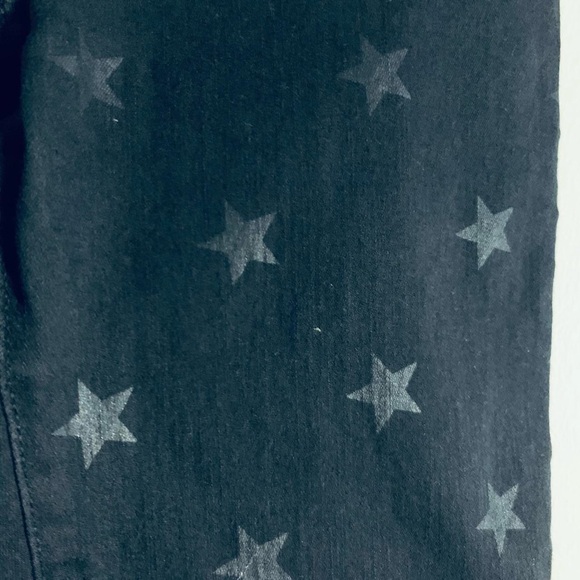 Black Stars Pattern High-Waist Jeans 👖 🖤 H&M Denim - Picture 3 of 4